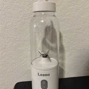 Lezaa Portable Personal Blender - White